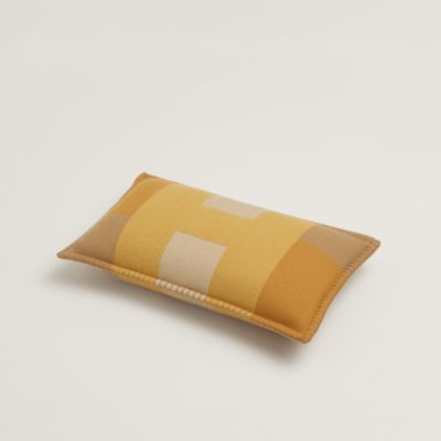 ホーム テキスタイル | エルメス | Hermès - エルメス-公式サイト